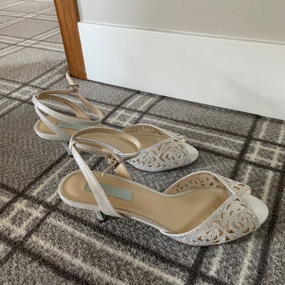 Betsey Johnson Shoes - Picture 2 of 6